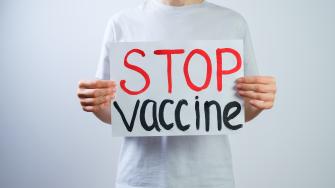 رفض التطعيمات قد يعود لتجارب الطفولة السلبية