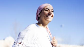 كيف تختار مريضة سرطان الثدي المنتشر العلاج المناسب لها؟