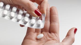 ارتفاع خطر الجلطات عند تناول الايبوبرفين مع حبوب منع الحمل