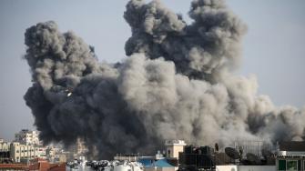 تأثير غبار الانفجارات على صحة الرئتين في قطاع غزة
