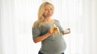 تعرفوا على فوائد الموز للحامل ولجنينها