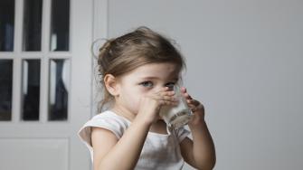 دراسة تثبت فعالية العلاج المناعي لمرضى حساسية الحليب