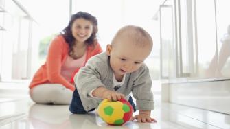 8 توصيات مهمة لتعزيز نمو الرضيع