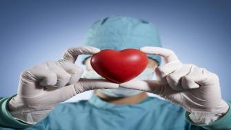  زراعة القلب.. علاج المرحلة النهائية لأمراض القلب