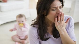 8 استراتيجيات لتقليل إجهاد الأمهات