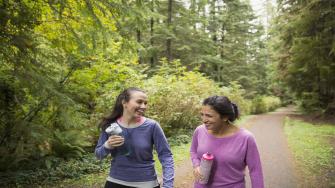 كيف تحسب السعرات الحرارية المحروقة أثناء رياضة المشي؟