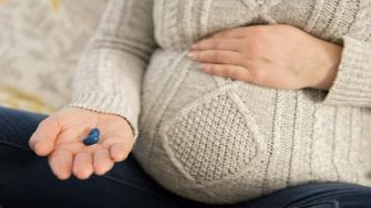 ما الأدوية المحظورة على الحوامل؟
