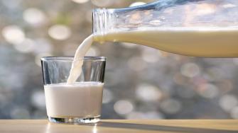 فوائد الحليب للجسم واستخداماته للبشرة