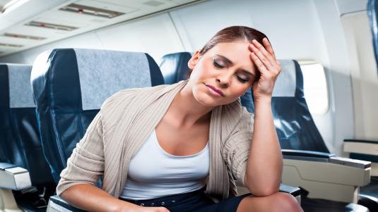 7 مشاكل صحية قد تنتظرك في الطائرة
