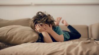 أعراض التوحد عند الأطفال وأسبابه وعلاجه
