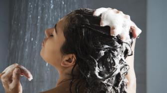 حقائق مهمة عن غسل الشعر