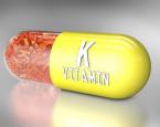 انخفاض فيتامين "ك" وضعف حركة كبار السن