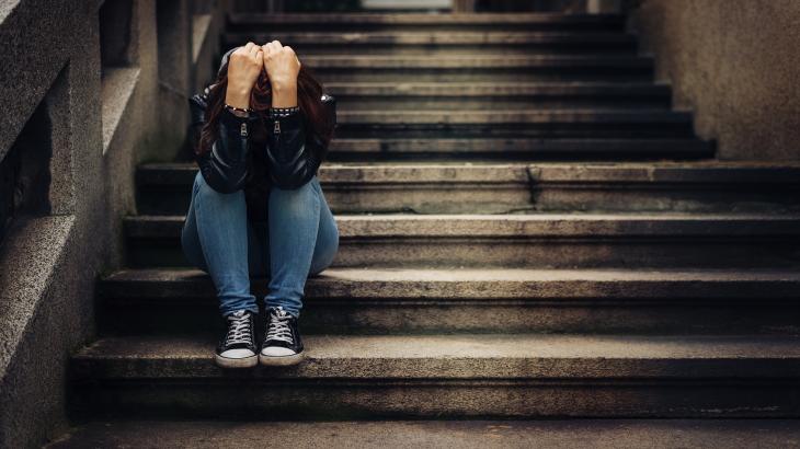 اكتئاب المراهقين..الأعراض والأسباب والعلاج ومتى يكون خطراً؟