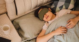9 طرق للنوم بشكل أفضل مع التهاب القولون التقرحي