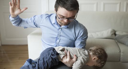 8 استراتيجيات لتهذيب الطفل بدلاً من ضرب الردف