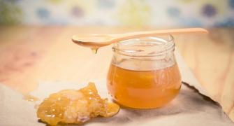داء السكري.. هل العسل بديلاً مناسبًا للسكر؟