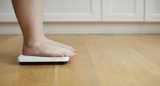 ما أسباب الزيادة المفاجئة في الوزن؟