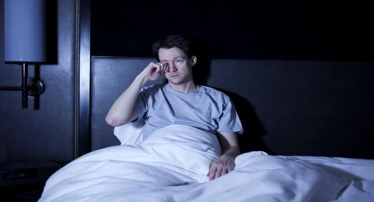 اضطرابات النوم أم النوبات التشنجية؟