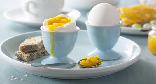 ما هو تأثير البيض على مستوى الكوليسترول؟