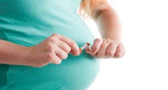 التدخين خلال فترة الحمل مرتبط بتلف شبكية العين