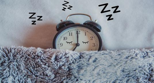 اختلاف مواعيد النوم قد يسبب البدانة والسكري وضغط الدم