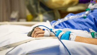 علاج حالة  من "الشلل العائلي الدوري" نادرة في السعودية